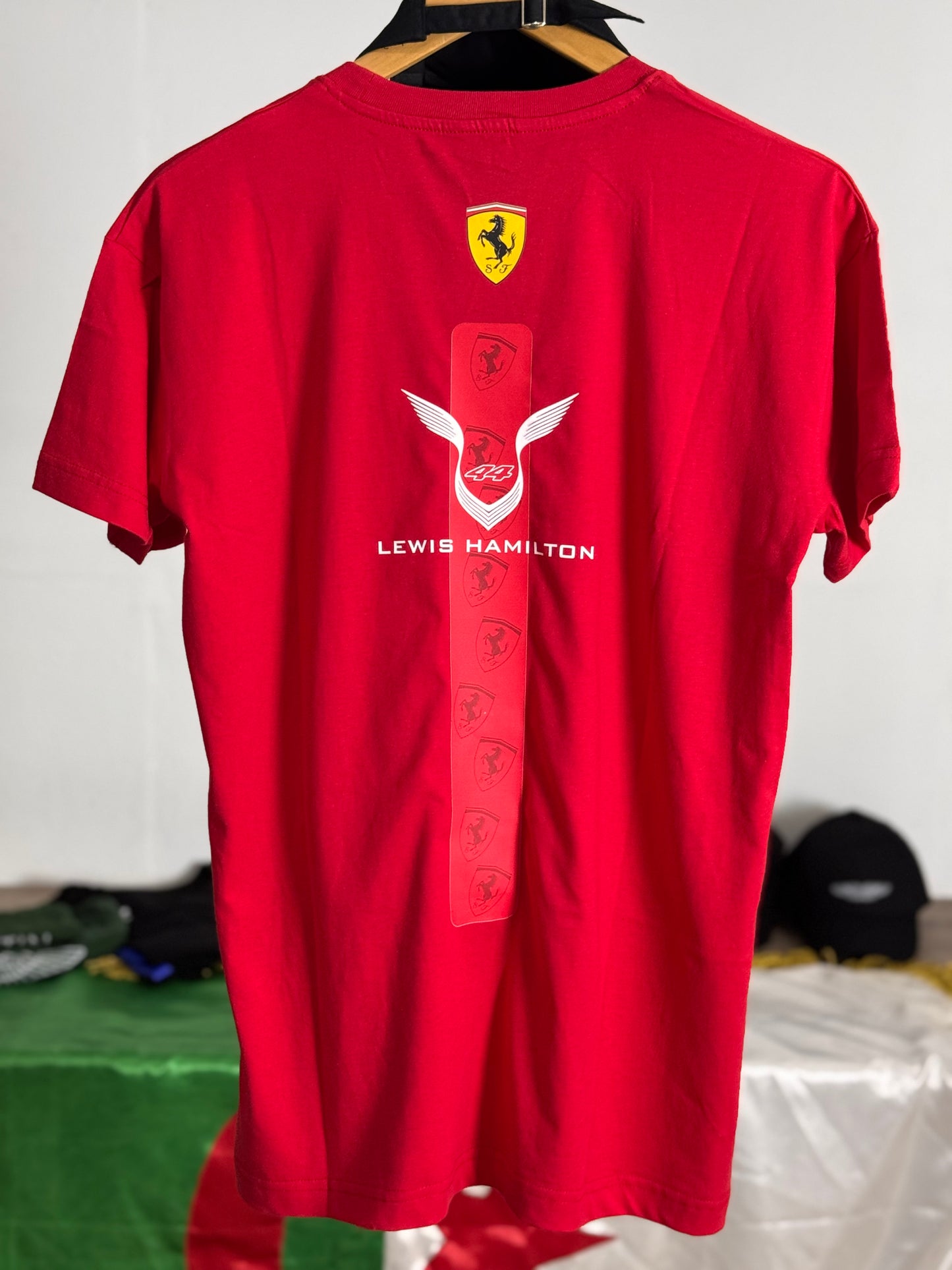 T-shirt & Casquette Ferrari F1